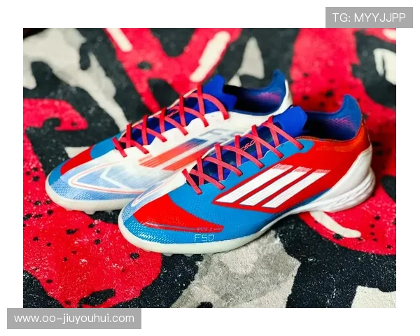 适合中学生的高性价比足球鞋推荐助力足球梦想成长